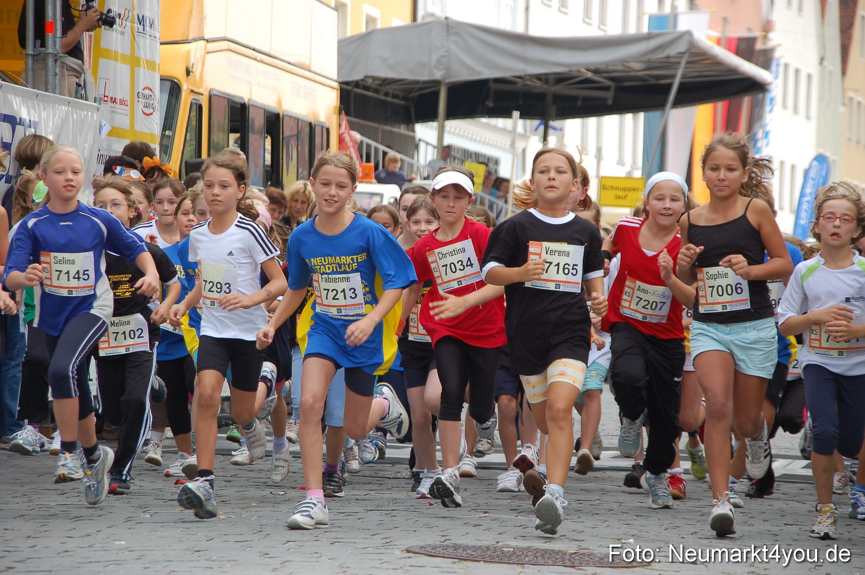 0121 Stadtlauf Neumarkt Bambinilaeufe 200909